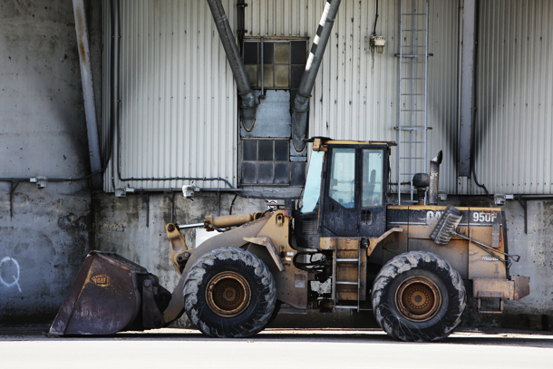 2014-07-life-of-pix-free-stock-photos-montreal-quebec-construction-site-tractor-excavator copy